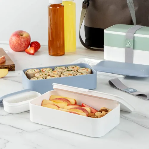 Vista 10 de Restaurantware -Bento Tek - Lonchera apilable de 40.5 onzas, 1 contenedor reutilizable para adultos – con utensilios, taza de salsa incluida, caja