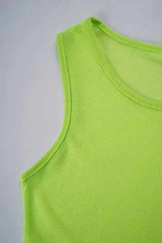 Vista 4 de Paquete de 12 camisetas numeradas (1-12) baberos de fútbol piñones de Scrimmage chaleco de entrenamiento de equipo para adultos y jóvenes y niños.