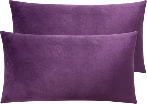 Vista 34 de NTBAY Fundas de almohada de terciopelo con cremallera, paquete de 2 fundas de almohada de viaje de franela de lujo, 13 x 18 pulgadas, color negro