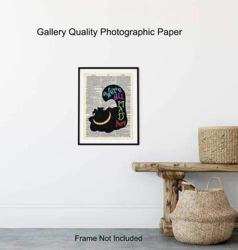 Vista 8 de Decoración de pared de gato Cheshire – Arte de pared de gato – Regalo único para los fanáticos de Alicia Wonderland – Póster de fotos de diccionario