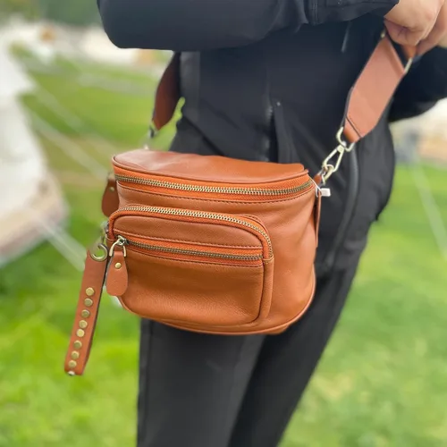 Vista 6 de AZXCG Cangurera de cuero, bolsa cruzada para mujer, bolsa de cintura de piel de vacuno, bolsa para cinturón con correa ajustable, bolsa de cadera
