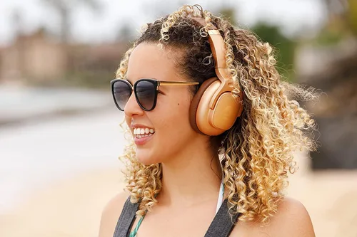 Vista 4 de WAVV Element Active - Auriculares inalámbricos con cancelación de ruido Bluetooth con micrófono, graves profundos, carga rápida de 40 horas