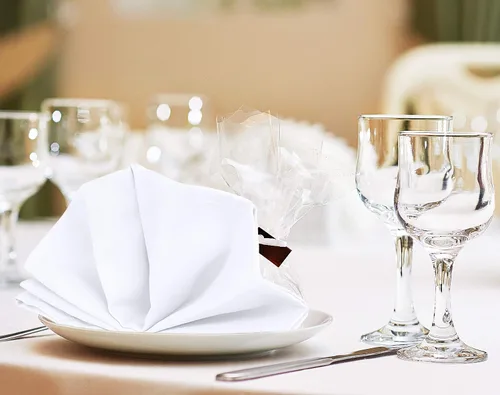 Vista 7 de Utopia Kitchen - Servilletas de tela blancas, paquete de 12 (50 x 50 cm), mezcla de algodón absorbente, lavables y reutilizables para cena, 2-Blanco