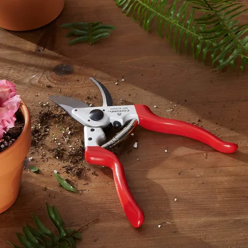 Vista 8 de Corona BP 6360 Forged Steel Aluminum Handles Angled Bypass Hand Pruner - 1 inch Cut Capacity Stem and Branch Garden Shears, Red (Pack of 6)