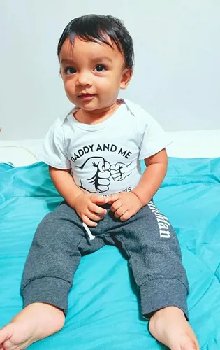 Vista 7 de TUEMOS Conjunto de ropa para bebé recién nacido, con estampado de letras, mameluco, pantalones, sombrero, conjunto de 3 piezas