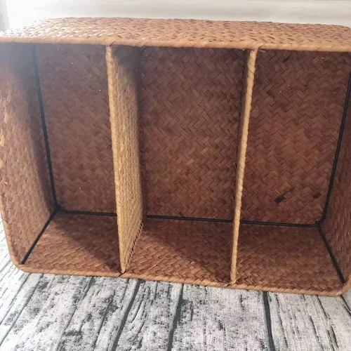 Vista 4 de Cesta tejida a mano de algas marinas Caja de almacenamiento tejida de 3 compartimentos para decoración de escritorio para el hogar, baño, oficina