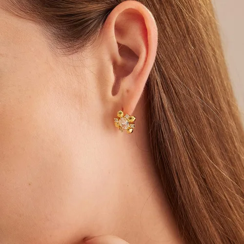 Vista 5 de C.Paravano Aretes de oro de 18 quilates Aretes de tuerca para mujer Aretes hipoalergénicos para mujer Aretes de tuerca con parte trasera plana