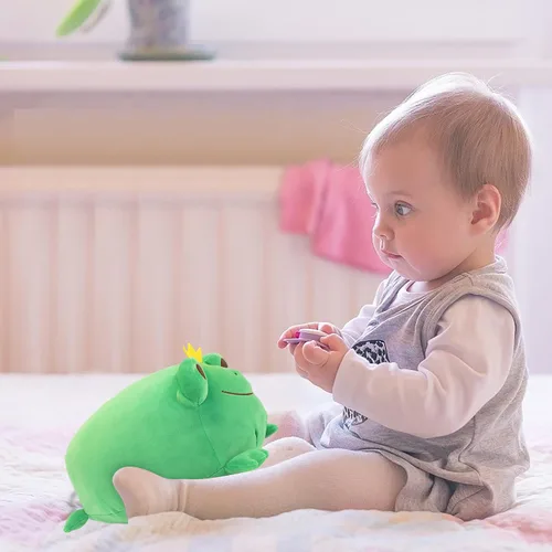 Vista 5 de Animal de peluche de rana súper suave, linda almohada de rana para acurrucar, adorable juguete de peluche de rana, regalo para niños pequeños, niñas