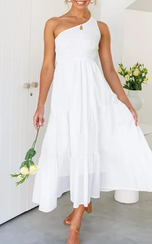 Vista 2 de ZCSIA - Vestido de verano bohemio para mujer, con un hombro descubierto, sin mangas, unicolor, largo debajo de la rodilla y con holanes escalonados