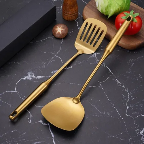 Vista 4 de Juego de utensilios de cocina, herramientas de oro, espátula, pala, sopa, cuchara, tornero, pinzas, accesorios de cocina, herramientas para hornear
