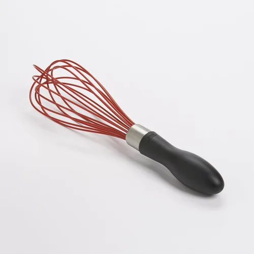 Vista 2 de OXO Good Grips - Batidor de silicona (9 pulgadas), color rojo
