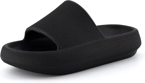 Vista 9 de CUSHIONAIRE Sandalias Feather de EVA para Mujeres Cómodas Pantuflas Deslizables para Mujeres, Zapatos de Ducha para Interiores y Exteriores