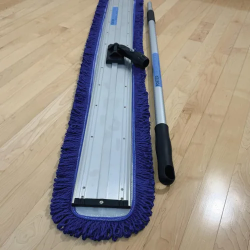 Vista 6 de Trapeador profesional de 48 pulgadas con cabezal de microfibra, 2 almohadillas, plateado y negro
