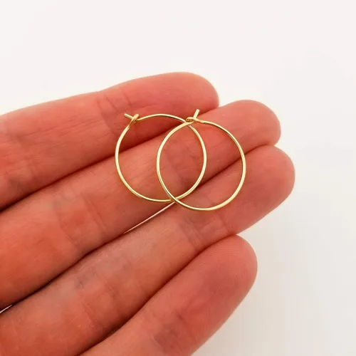 Vista 16 de Aretes de aro finos medianos de oro de 14 quilates para mujer, ligeros, minimalistas, para uso diario, de 1.5 pulgadas