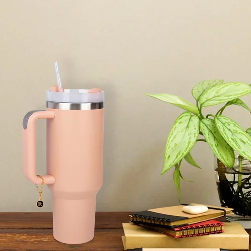 Vista 3 de Stanley - 2 dijes de letras para Stanley, simples y modernos, placa de identificación, mango de letra inicial, dije personalizado para vaso Stanley