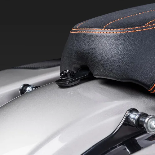 Vista 9 de Advanblack Axion - Kit de pernos de asiento moleteados CNC – 6061 Billet Aluminio Tab Tornillo Tapa para Harley Touring Street Glide Road Glide Road