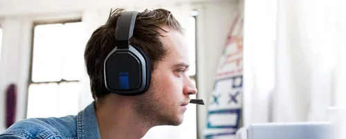 Vista 6 de ASTRO Gaming A10 - Auriculares para Xbox OneNintendo Switch PS4PC y Mac con cable de 0138 in y micrófono de pluma por Logitech - Paquete a granel