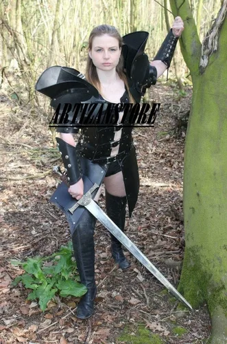 Vista 5 de ARTIZANSTORE Espaldera vikinga medieval de cuero femenino, brazaletes, coraza fantasía traje re-creación teatral celta LARP