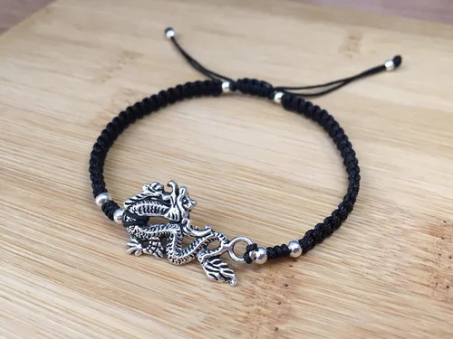 Vista 4 de Unisex fashion Black Braided Delicate Bracelet with Silver Dragon Design