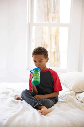 Vista 6 de CamelBak Eddy + Botella aislada sin BPA para niños, 14 oz