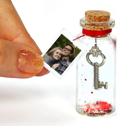 Vista 18 de Kseniya Revta Mensaje romántico en una botella para regalar a tu novio o novia - Tarro de los deseos con una tarjeta para tu esposo o esposa