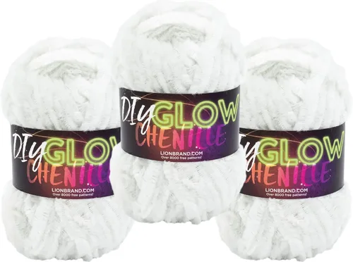 Vista 13 de Lion Brand Yarn Chenilla Resplandeciente DIY, Hilo Grueso, Glow Worm, 1 Paquete Gusano resplandor
