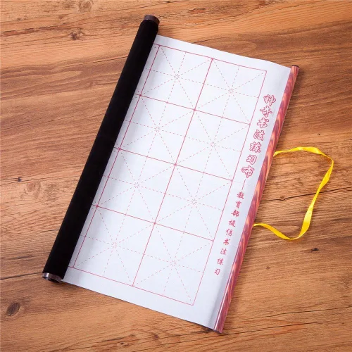 Vista 2 de Juego de caligrafía reutilizable para japonés y chino, escritura en agua, juego de pinceles sintéticos para practicar caligrafía china o el Kanji.
