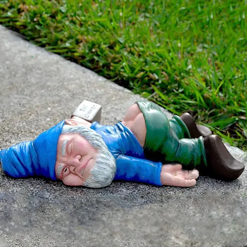 Vista 9 de Divertidas Estatuas de Gnomos de Jardín Enanos Borrachos Decoración, Escultura Creativa de Resina Regalo Novedoso para Exteriores Interiores Patio