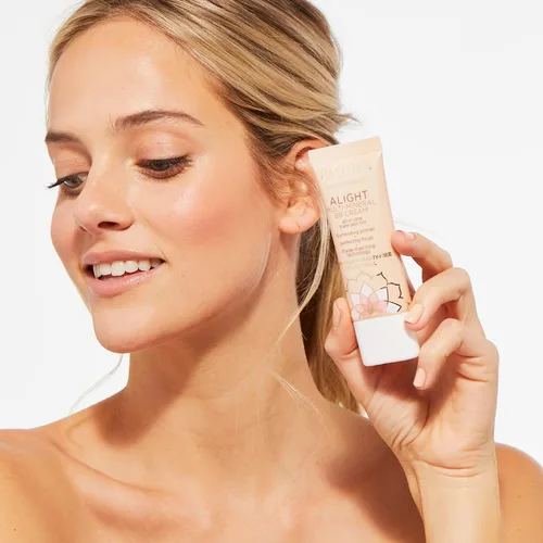 Vista 9 de Pacifica Alight Multi-Mineral BB Cream Medium – Hidratante con tinte y base de cobertura & imprimador, cobertura de base natural transparente, 34