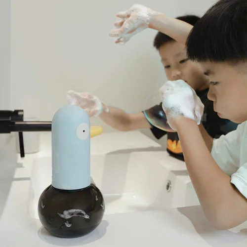 Vista 2 de Lindo dispensador de jabón – Dispensador automático de jabón de espuma de paloma para niños, baño, cocina, escuela, dispensadores de detergente
