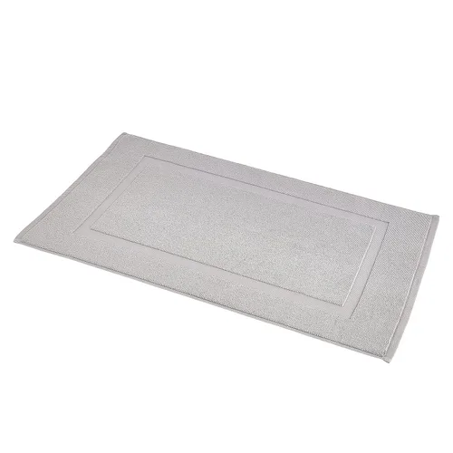 Vista 11 de Amazon Basics Alfombra de baño con bandas, 31 pulgadas de largo x 20 pulgadas de ancho, color negro