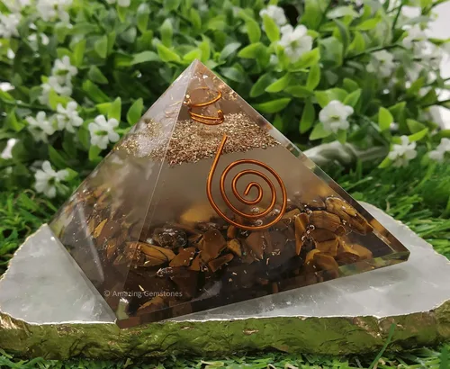 Vista 10 de Amazing Gemstone Pirámide de orgón grande Cristal de pirámide de amatista que brilla en la oscuridad Pirámide de orgonita Pirámides de órgano