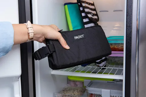 Vista 6 de PackIt Bolsa de almuerzo congelable a rayas grises con cierre de cremallera, 8 pulgadas y caja de aperitivos congelable, color negro