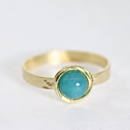 Vista 10 de Anillo de oro de piedras preciosas, anillo de piedra chapada en oro de 14 quilates, anillo de piedra apilable, anillo de oro de piedra pequeña