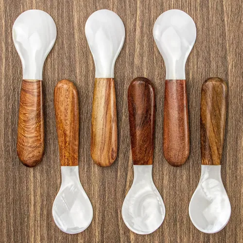 Vista 3 de DUEBEL Juego de 6 cucharas de caviar de mango de madera, cucharas de nácar de 4 pulgadas para servir caviar, servir huevos, deroración de catering