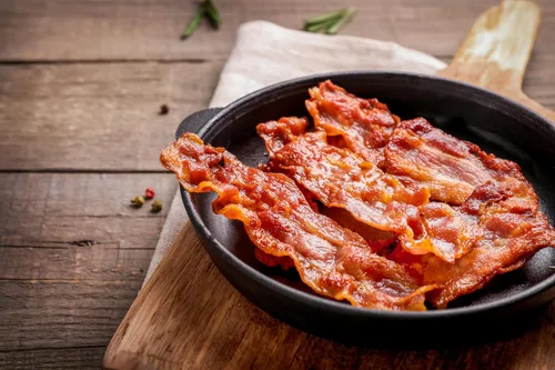 Vista 2 de Hi Mountain Kit de condimento para curar tocino Mezcla de pimienta negra y azúcar marrón Kit de condimento y curación de tocino de cerdo
