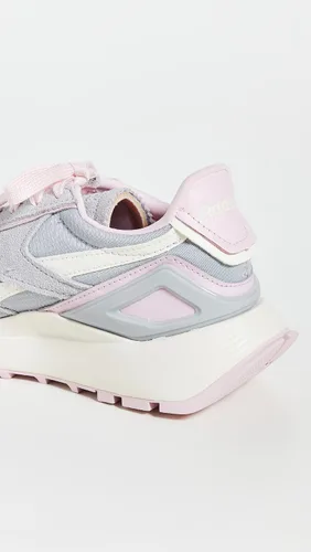 Vista 3 de Reebok - Tenis Classic Legacy para mujer