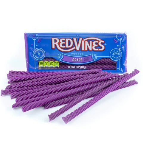 Vista 3 de Red Vines Regaliz, giros de sabor a uva, dulces suaves y masticables, bandejas de 5 onzas (paquete de 12)