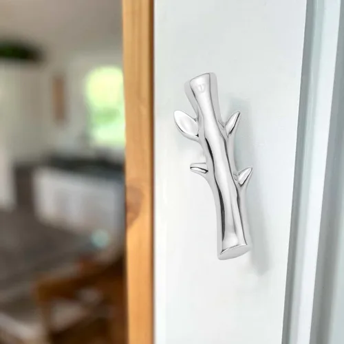 Vista 5 de Mezuzah Nambé Tree of Life - Estuche de aleación de 5 pulgadas con diseño de árbol simbólico, acento contemporáneo y atemporal de Judaica
