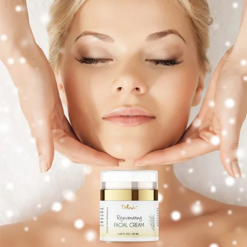 Vista 5 de Deluvia Crema facial rejuvenecedora Aloe Vera orgánico, aceite de coco, vitamina C + E Minerales del Mar Muerto Loción facial diaria para piel