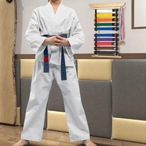 Vista 5 de JUXYES Organizador de cinturones de artes marciales para colgar en la pared, para 10 cinturones con colgador de medallas y calcomanías, soporte