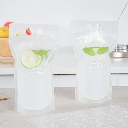 Vista 3 de Restaurantware - Etiquetas para botellas de jugo en algún lugar de 1.9 x 1 pulgada, 100 etiquetas autoadhesivas para botellas, resistentes a