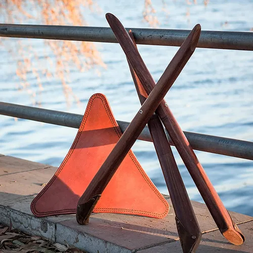 Vista 7 de Taburete triangular plegable – Primera capa seleccionada de piel de vaca + soporte de madera maciza pura + adhesivo para pie silencioso, hecho a