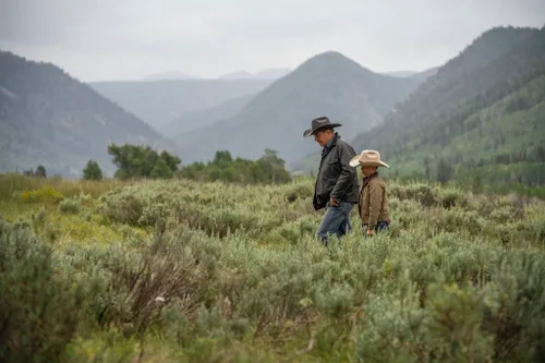 Vista 5 de Yellowstone The First Four Seasons DVD