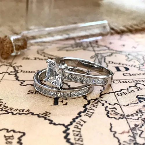 Vista 5 de Juego de anillos de compromiso de boda de plata de ley de 4.3 quilates con circonita cúbica de corte princesa