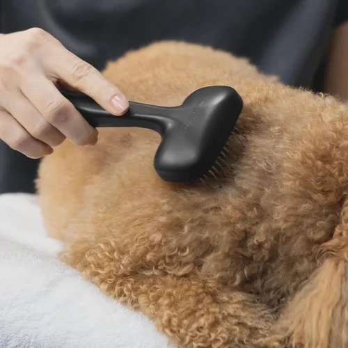 Vista 5 de Tweezerman Slicker Brush - Cepillo de aseo para mascotas con cerdas recubiertas