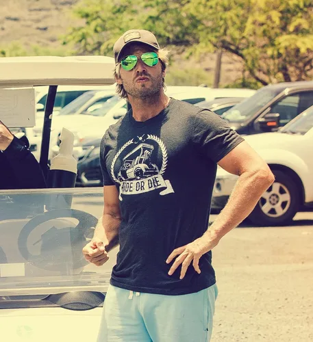 Vista 9 de Camisetas de golf divertidas para hombre, diseño gráfico Best Dad by Par