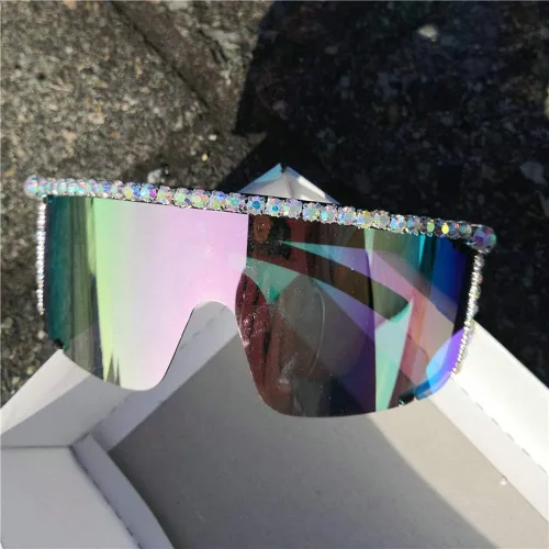 Vista 5 de mincl Gafas de sol de una sola pieza con diamantes de imitación, unisex, con pantalla de cristal brillante, gafas de sol