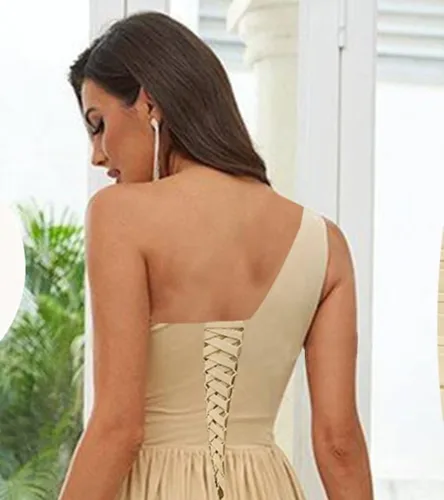 Vista 2 de Vestidos de dama de honor de gasa de un hombro con abertura para boda con volantes vestido formal