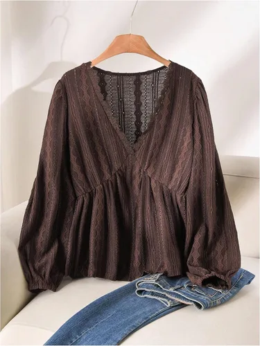 Vista 4 de SOLY HUX Blusa de manga larga con cuello en V profundo de encaje para mujer, talla grande, peplum para otoño